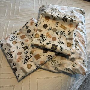 King holiday sheet set